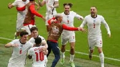 Dünya çempionatı üçün 400 minə evini satdı