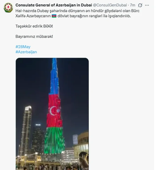 "Bürc-Xəlifə" Azərbaycan bayrağının rəngləri ilə işıqlandırıldı