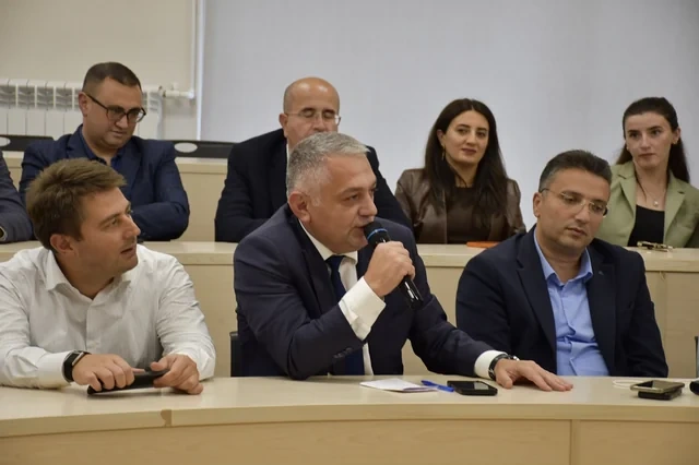 Əlaqələndirmə Qərargahının İşçi Qrupunun üzvləri Qarabağ Universitetində tələbələrlə görüş keçirib - Foto