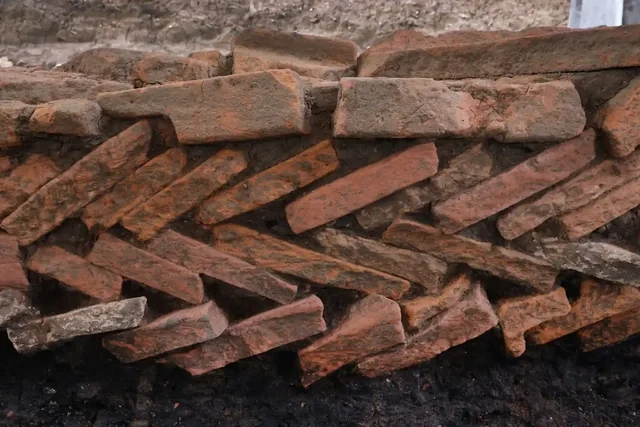 İnşaat zamanı sensasion tapıntı: 1800 il əvvəl burada nə olub? - Foto