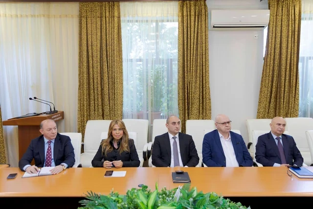 Azərbaycan Tibb Universitetinin Rektoryanı Şurasının növbəti iclası keçirilib - FOTO
