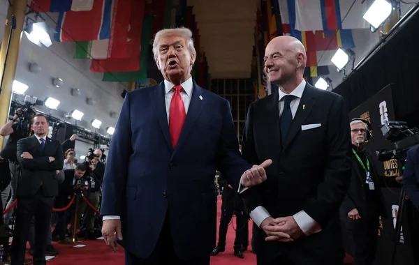FIFA prezidenti Trampa DÇ-2026-nın finalına biletlər hədiyyə edib