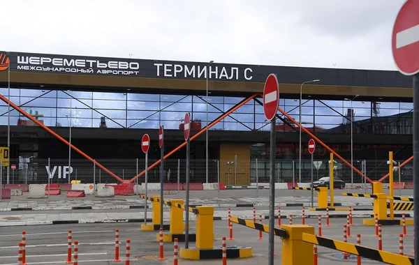 Moskvanın bütün hava limanları uçuşları dayandırıb?