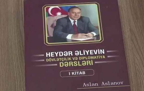 Heydər Əliyevin dövlətçilik və diplomatiya təcrübəsi ilə bağlı kitab işıq üzü görüb - VİDEO