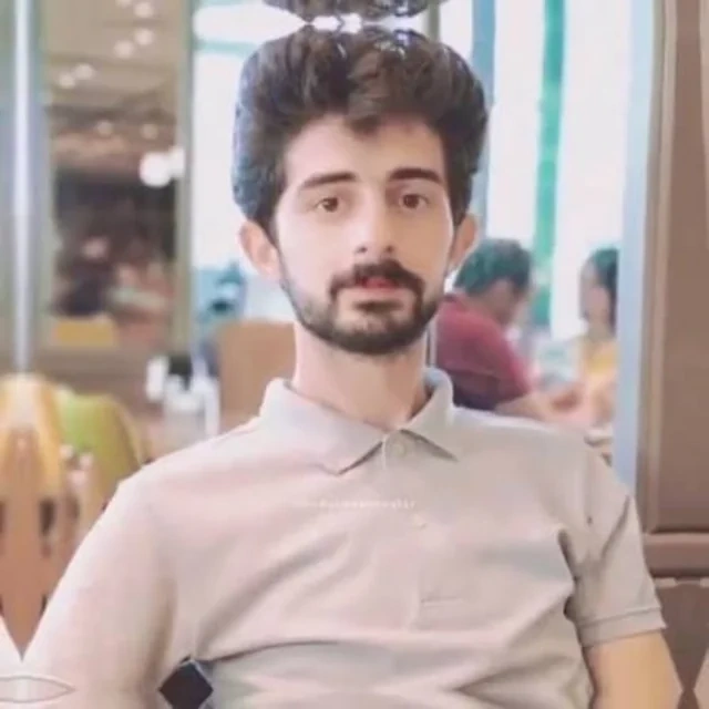 Şəhid Davud Qurbanovun anası: "Onun iki böyük qardaşı da avtomobil qəzasında həyatını itirib" - Video