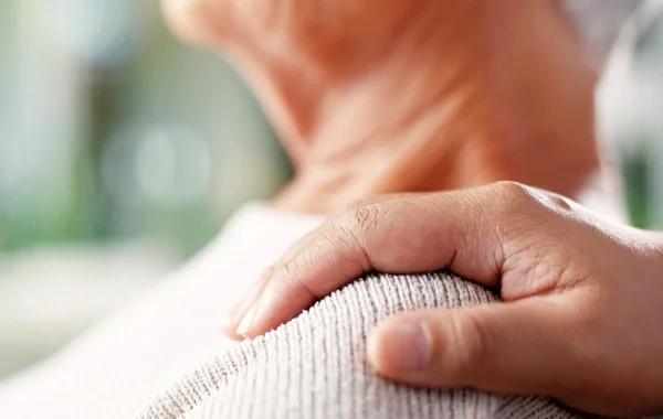 Həkimdən xəbərdarlıq: Bəzi qəribə davranışlar Parkinsonun siqnalı ola bilər