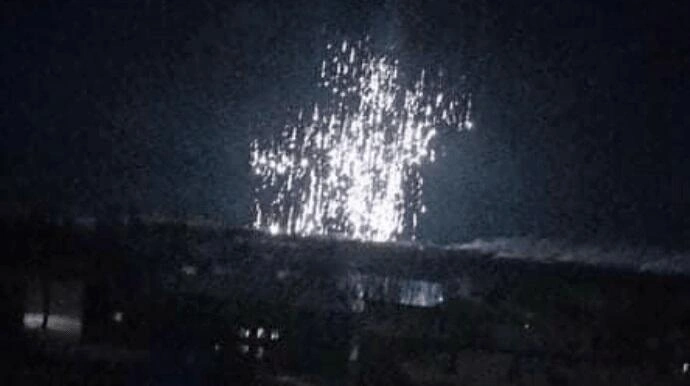 İsrail ağ fosfor bombasından istifadə etdi