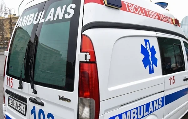 Qusarda təcili yardım avtomobili qəzaya uğradı