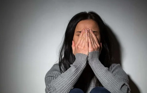 Qadınları yüksək maaş və evlilik vədi ilə Türkiyəyə aparan şəxsə şərti cəza verildi