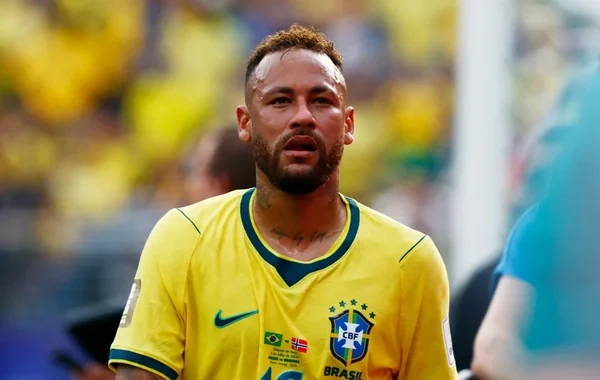 Neymar gözyaşları içində Braziliya millisi ilə vidalaşdı