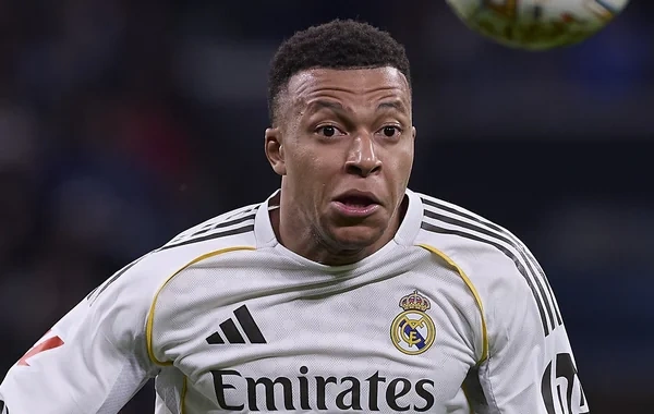 "Real Madrid"də həkim səhlənkarlığı: Mbappenin yanlış dizi müayinə olunub