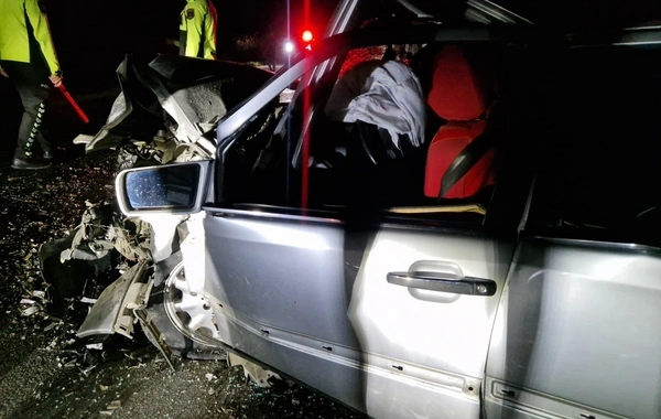 Zərdabda iki avtomobil toqquşdu, xəsarət alanlar var