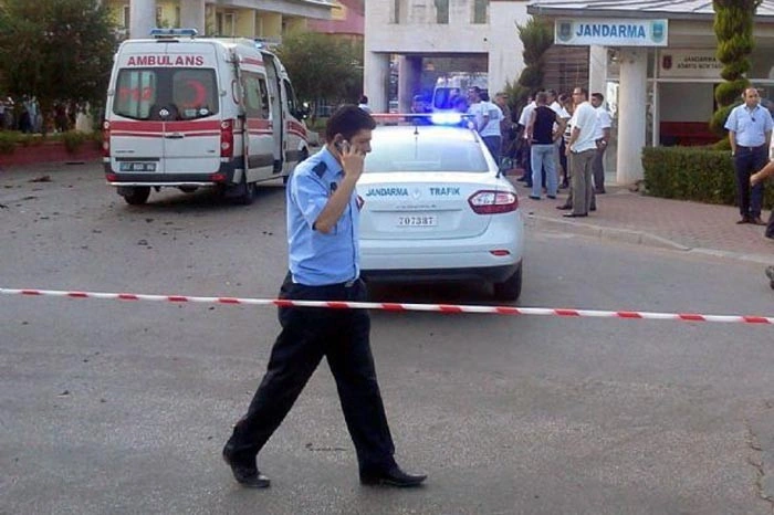 Ailə münaqişəsini yatırmağa çalışan jandarma polisi öldürüldü