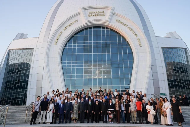 Azərbaycan və Türkmənistan Dövlət Rəqs ansambllarının birgə konserti keçirilib - FOTO