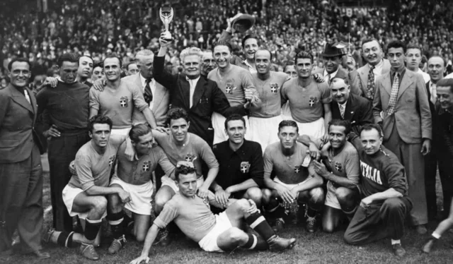 Futbolun "qızıl kitabı": Dünya çempionatlarının UNUDULMAZ REKORDLARI