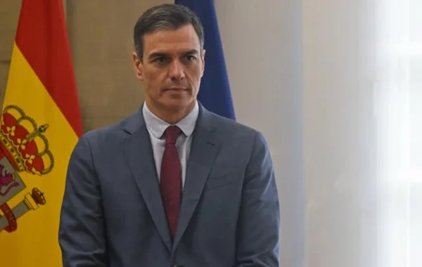 İspaniyanın baş nazirini aparan təyyarə Ankarada təcili eniş etdi