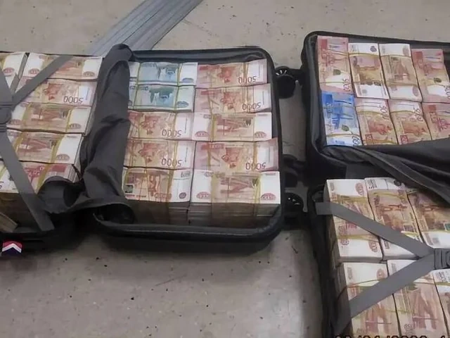 Dağıstanda külli miqdarda pulun ölkədən çıxarılmasının qarşısı alındı - FOTO