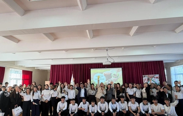 "Agro Dairy"nin təşəbbüsü ilə məktəblilər üçün "Gələcəyini kənd təsərrüfatında qur" adlı yeni maarifləndirici layihəyə start verilib