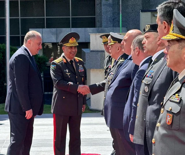 Azərbaycan və Gürcüstan müdafiə nazirləri görüşüb - FOTO