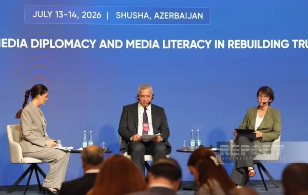 "Doğru informasiyanı ayırd etmək mürəkkəbləşib" - Şuşada media savadlılığı ilə bağlı müzakirə - FOTO