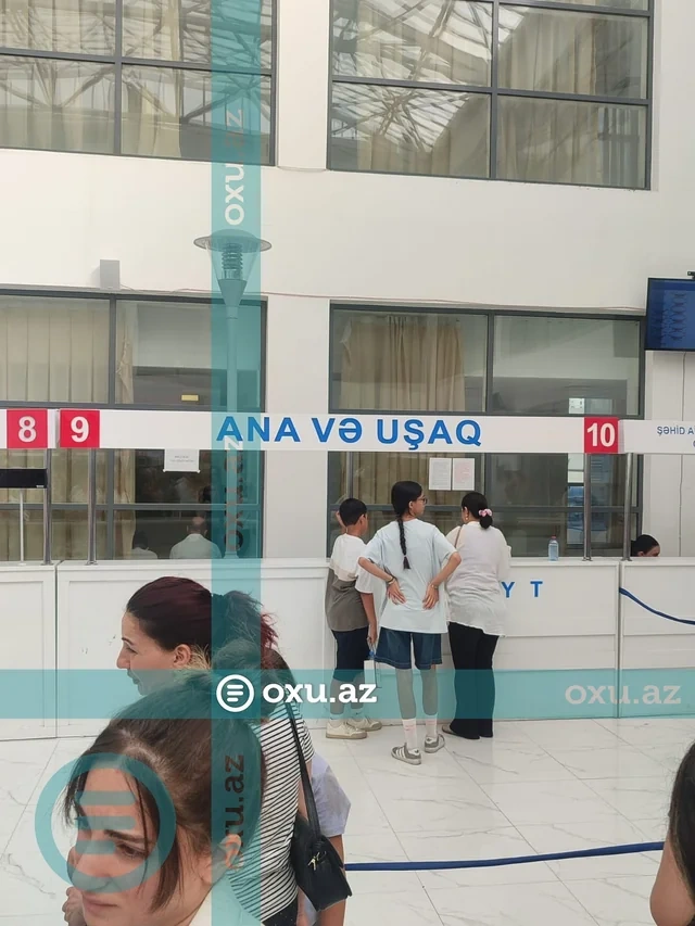 Vətəndaşların Abşeron xəstəxanasında SINAĞI: Saatlarla növbədə gözləyirlər - FOTO - VİDEO