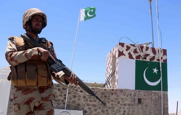 Pakistan və Əfqanıstan sərhədçiləri arasında atışma baş verib
