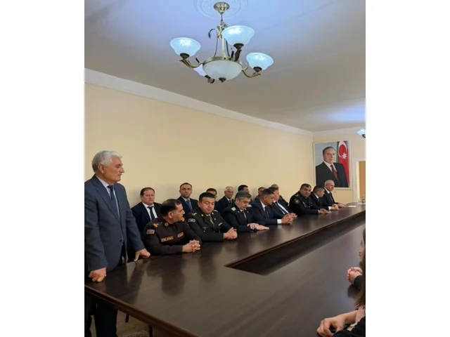 Yeni icra başçısı kollektivə təqdim edildi - Foto