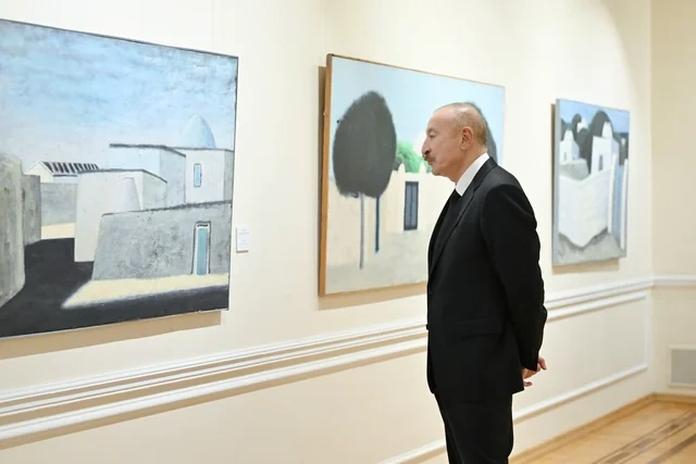İlham Əliyev, Mehriban Əliyeva və ailə üzvləri "Mənim Abşeronum: Üstə gəl" adlı retrospektiv sərgi ilə tanış olublar - Foto
