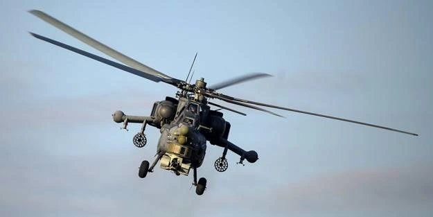 ABŞ-da hərbi helikopter təlim zamanı yandı - Video