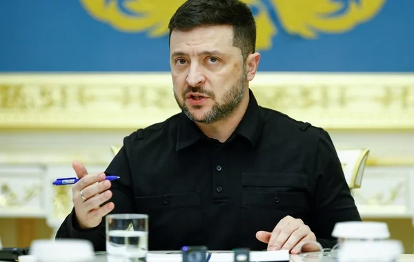 Zelenski Trampın "böyük imzalanma mərasimi" planından danışdı