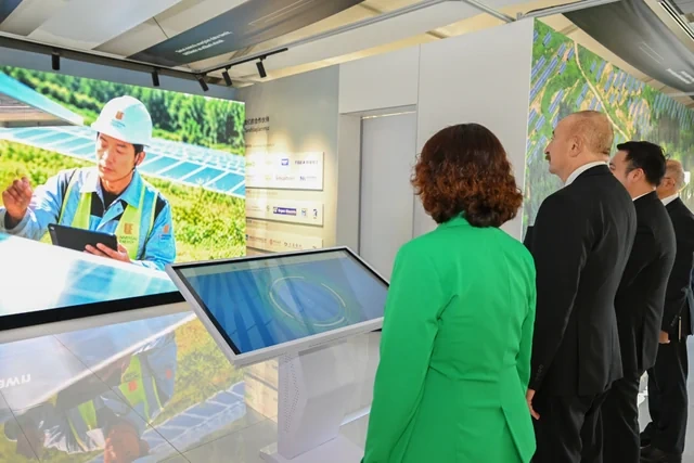 İlham Əliyev "Qobustan" Günəş Elektrik Stansiyasının açılışında iştirak edib - FOTO