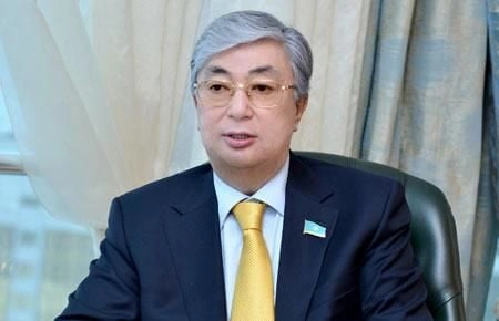 Hərbçilərin ölümü: Tokayev müdafiə nazirini qovdu