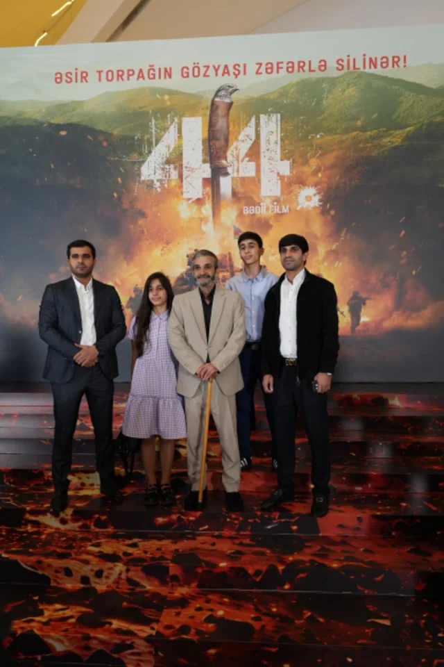 "44" bədii filminin premyerası baş tutub: Arzu Əliyeva və Alyona Əliyeva təqdimatda iştirak ediblər - Foto