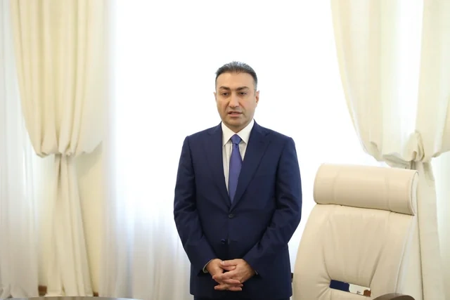 Teymur Musayev xələfini kollektivə təqdim etdi - Foto