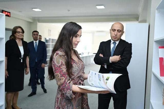 Leyla Əliyeva Yevlaxda məktəb binasının açılışında iştirak edib - FOTO