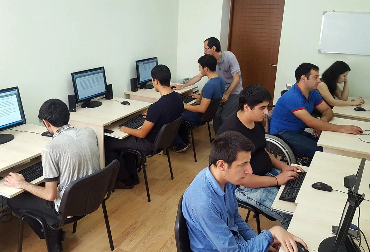 Peşə kurslarını bitirən 5019 şəxs işlə təmin edildi