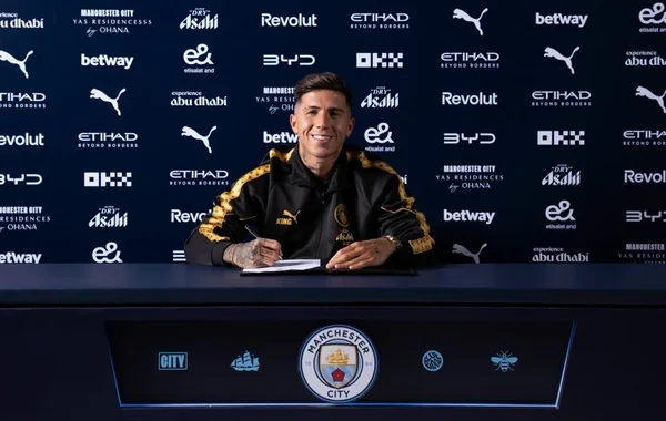 "Mançester Siti" transfer rekordunu təkrarladı