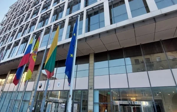 Litvanın Azərbaycandakı səfirliyində konsulluq xidməti məhdudlaşdırılacaq