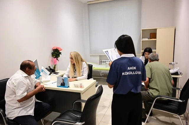 Həmkarlar ittifaqı üzvləri üçün növbəti tibbi aksiya keçirilib