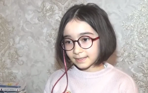 Üç ayda doqquz medal qazanan şagird: "Qarşıma məqsəd qoymuşam ki, ABŞ-də qalib gəlim" - VİDEO