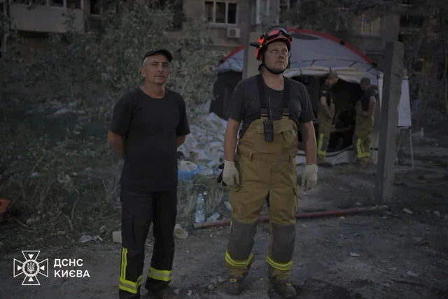 Kiyevdə həlak olanların sayı 30 nəfərə çatdı - FOTO
