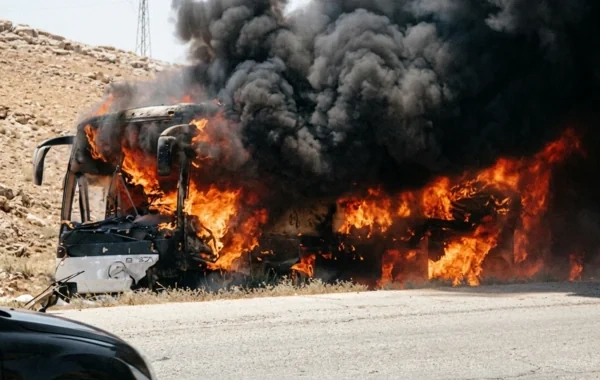 Suriyada dəhşətli avtobus qəzası: Çox sayda ÖLƏN VƏ YARALILAR VAR - VİDEO