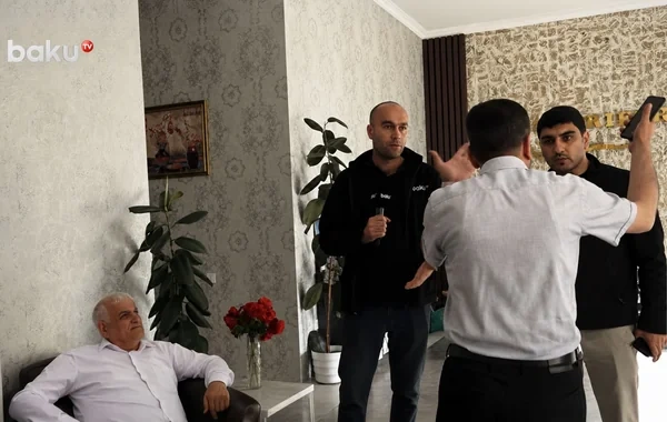 Əlavə mərtəbələrə görə ev sahibi sayılmırlar: MTK ofisində GƏRGİNLİK - VİDEO