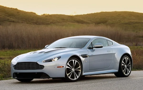 "Aston Martin" işçilərini ixtisar edəcək