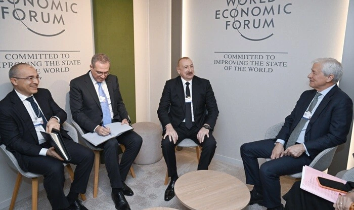 Prezident Davosda Ceymi Daymonla görüşdü - Foto