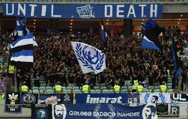 "Qarabağ" azarkeşləri "Sabah"la oyunda skamyaları sındırdılar - Klub cəza aldı