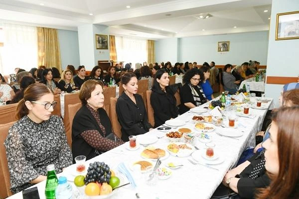 Yas mərasimlərindəki dəbdəbəyə qarşı... - Rəsmi