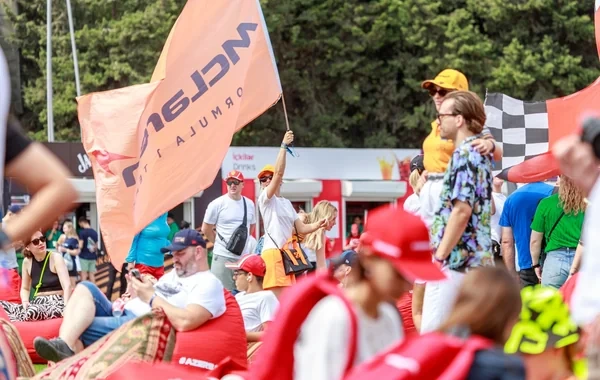 Bakıda "Formula-1" həyəcanı: Trekdən kənarda azarkeşləri nələr gözləyir? - FOTO