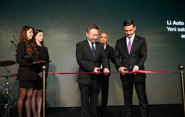 "Li Auto"nun rəsmi satış mərkəzinin yeni binası fəaliyyətə başlayıb