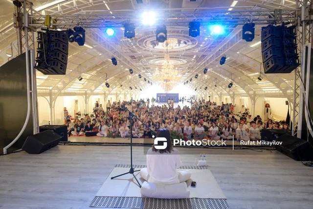 "Nine Senses Fest 2026": Paytaxtda yoqa və meditasiya festivalı - FOTO